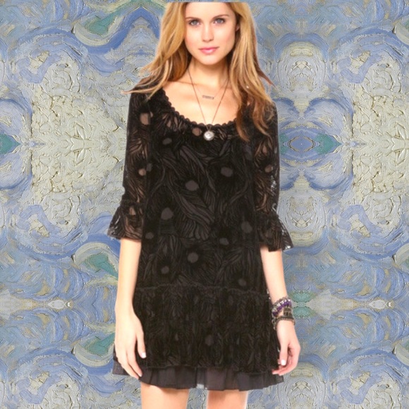 Free People Dresses & Skirts - 🦚Peacock velvet print black dress🦚